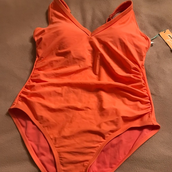 Women’s coral color bathing suit 16w - Picture 2 of 4